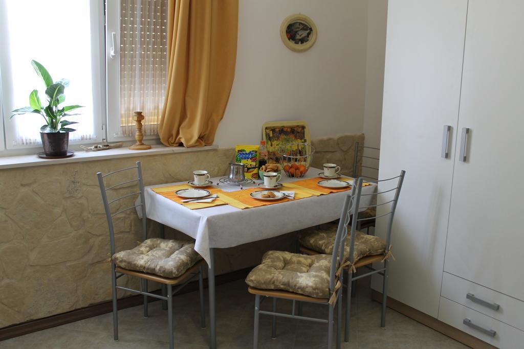 Apartment Devivi Adris Сплит Номер фото